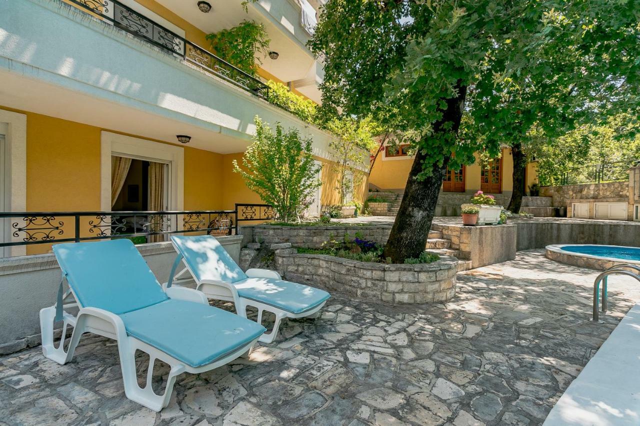 Poolside Apartments Miljan I Ranko تْشيرسيك نوفي المظهر الخارجي الصورة